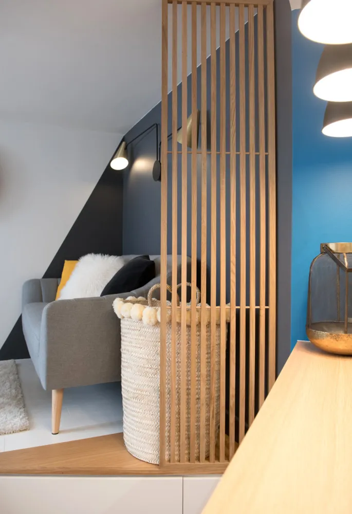 UN STUDIO COCOONING – Rénovation d’une petite surface/mobiliers sur-mesure