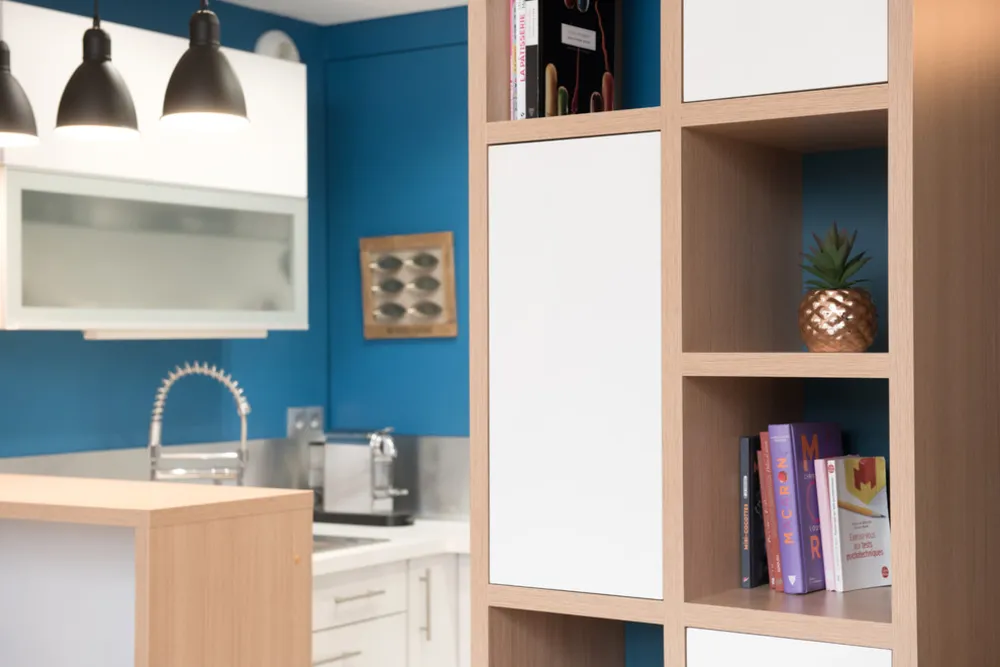 UN STUDIO COCOONING – Rénovation d’une petite surface/mobiliers sur-mesure