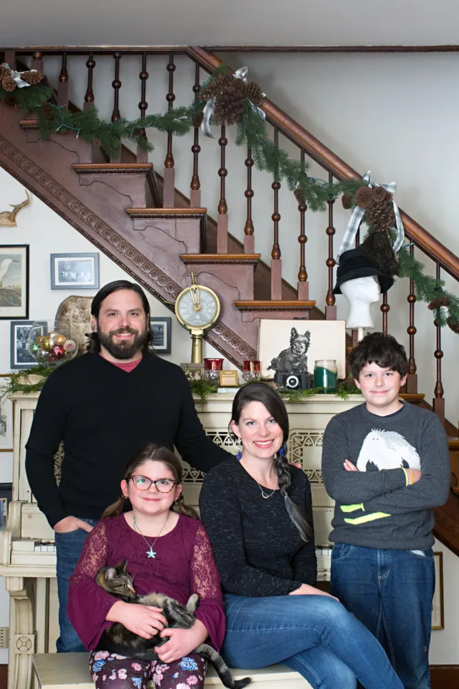 My Servista: A Vintage-Inspired Christmas in Cincinnati
