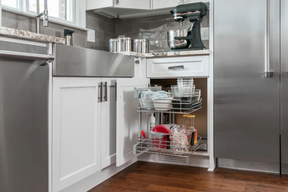 Moderní renovace hlavního podlaží v polovině století - Marietta