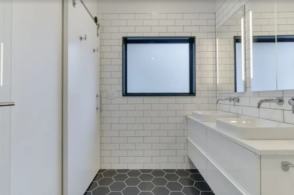 Hexagon and Subway fliser bad