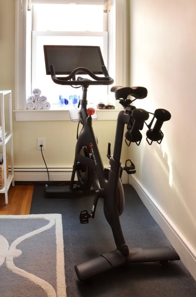 My Servista: Traditional Charm in a Compact Boston Condo