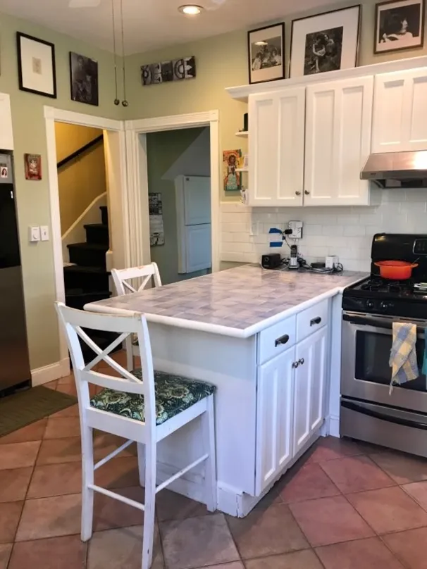 Taiteilijan keittiö, Montclair NJ