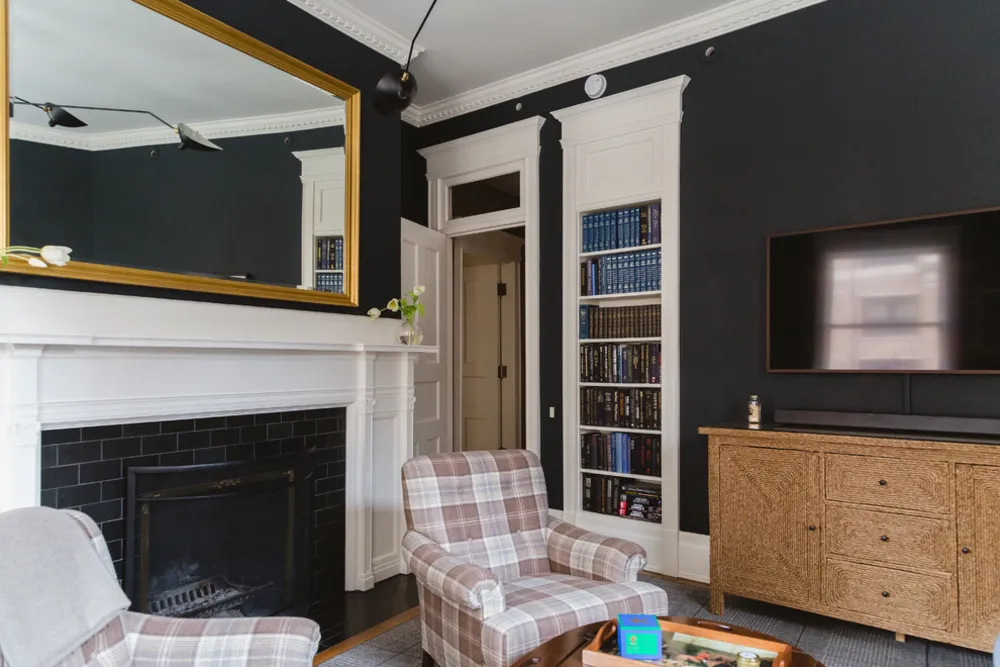 My Servista: 1897 Home in Gold Coast