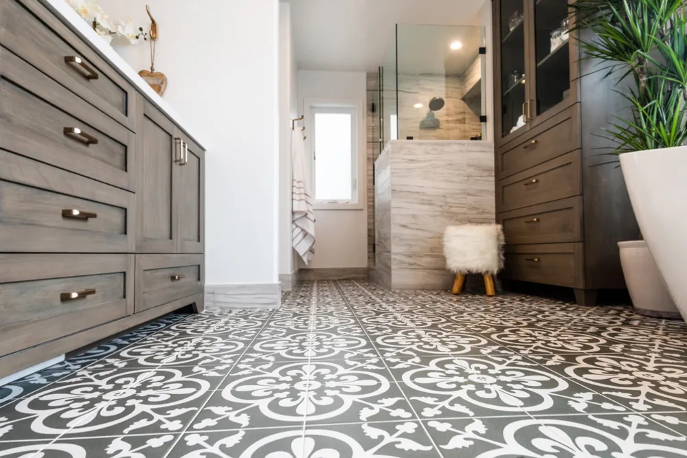 Salle de bain principale Zirbel