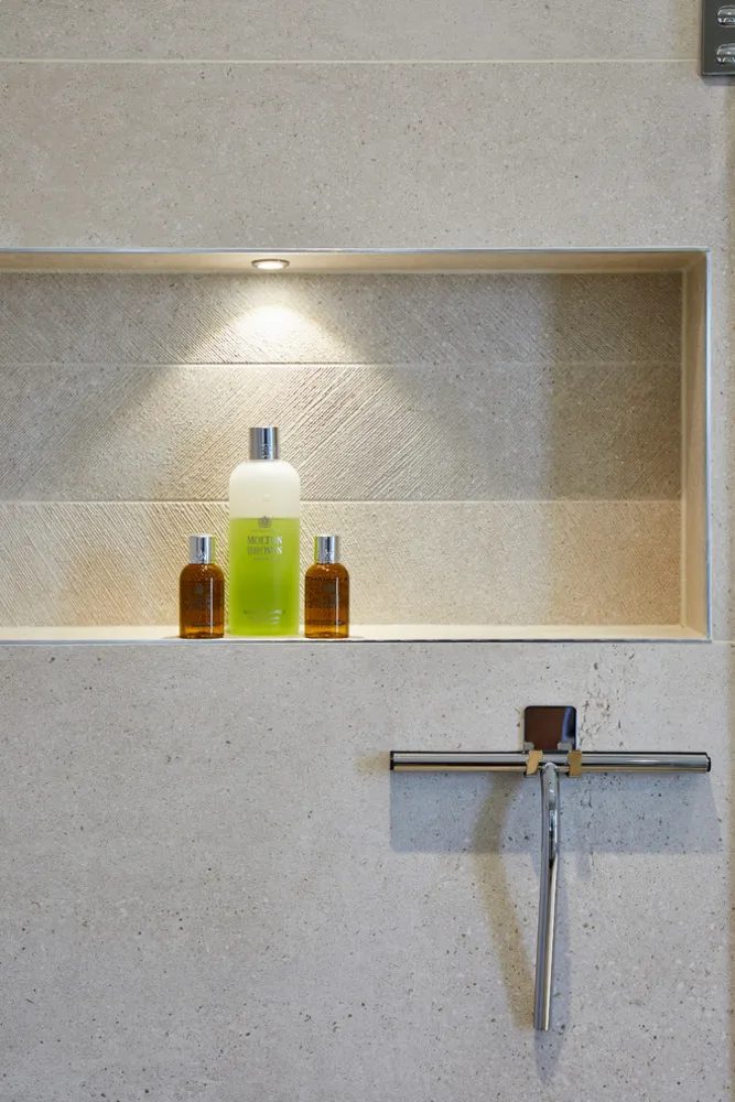 Ванная в скандинавском стиле в Темзе Диттон