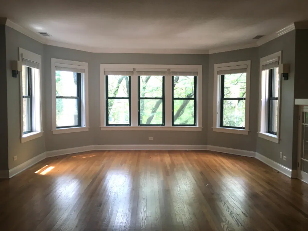 Min Servista: Ravenswood Condo