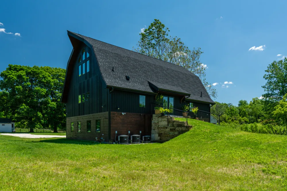 Servista TV: Ohio Barn Conversion