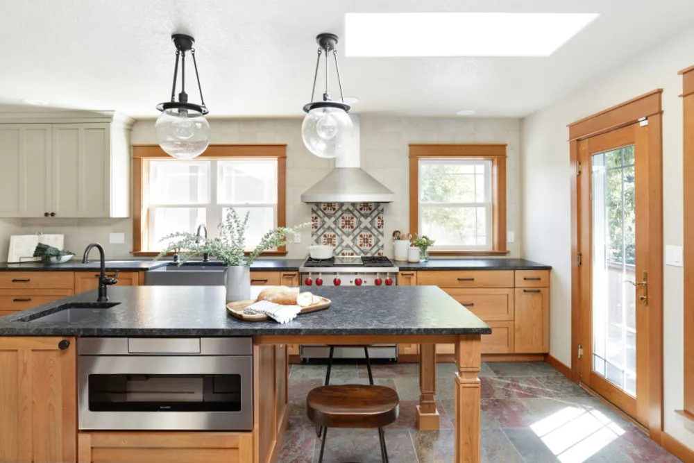 | craftsman farmhouse |