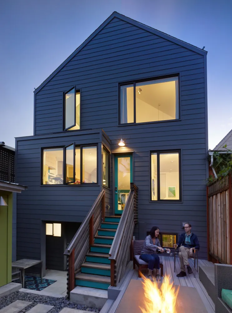 "Çatıyı Yükselt" Çağdaş Kulübe