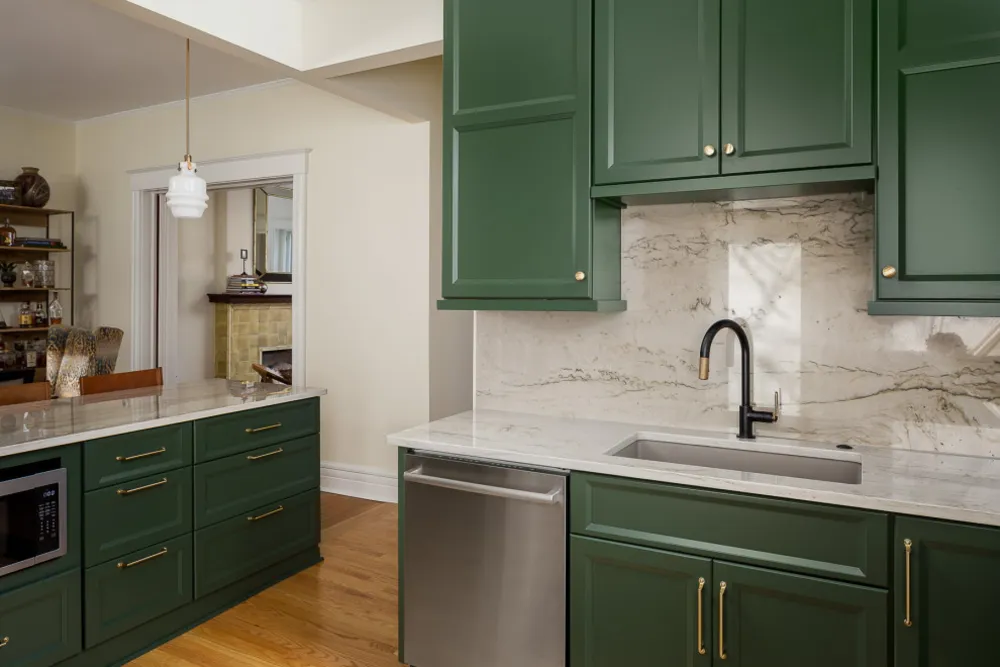 Cherokee Triangle Kitchen