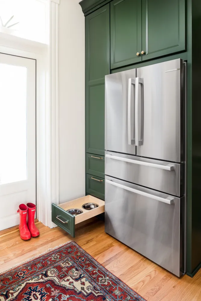 Cherokee Triangle Kitchen