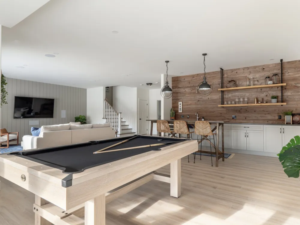 Moderna casa sul lago