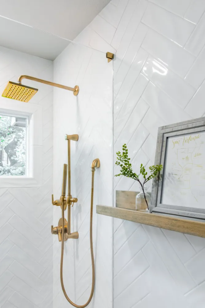 Moderno bagno per gli ospiti della fattoria