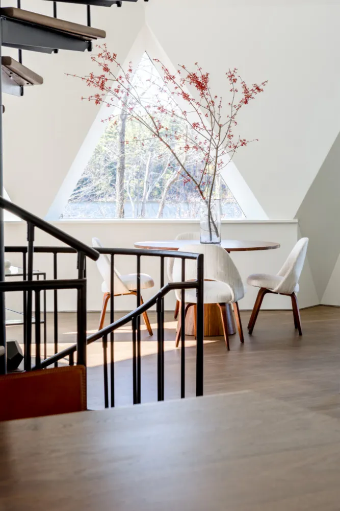 Jídelní kout mimo kuchyni