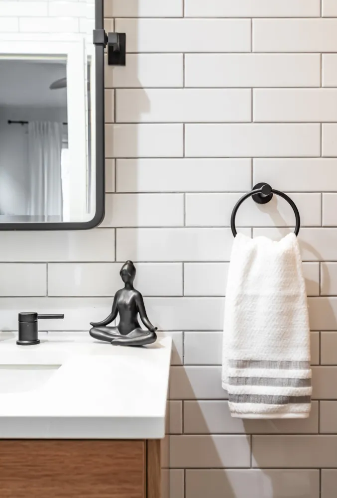 Wicker Park Bathroom