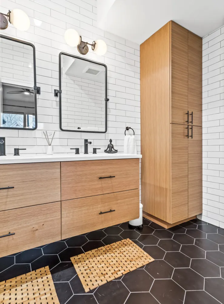 Wicker Park Bathroom