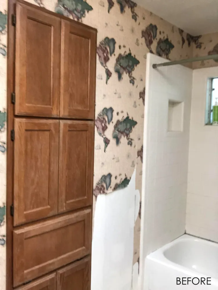 Bagno per gli ospiti della fattoria moderna