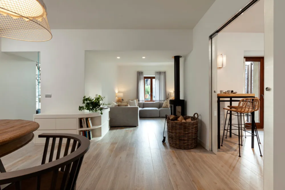 Un'antica residenza scopre un'anima luminosa..e vacanziera