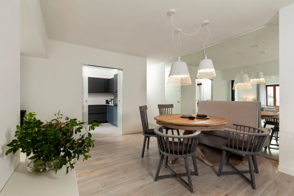 Un'antica residenza scopre un'anima luminosa..e vacanziera