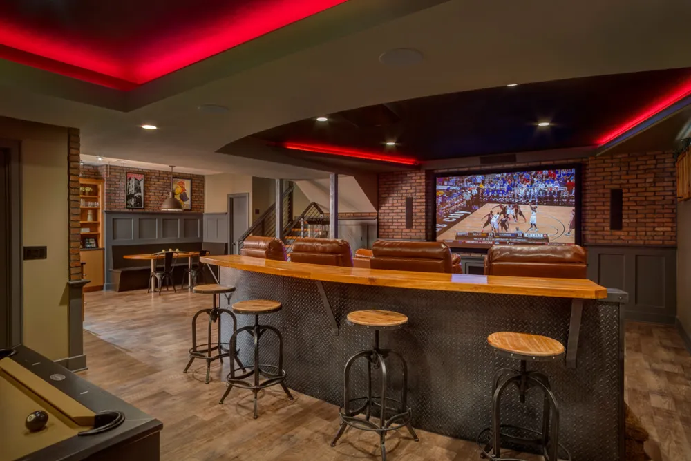 Dokončení na nižší úrovni s domácím kinem a další!