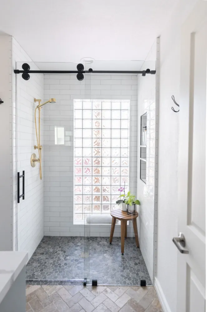 Modern Farmhouse Bath 2