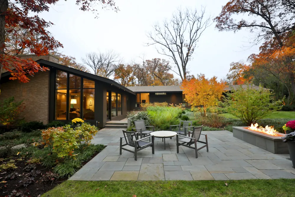 Mitte des Jahrhunderts restauriert