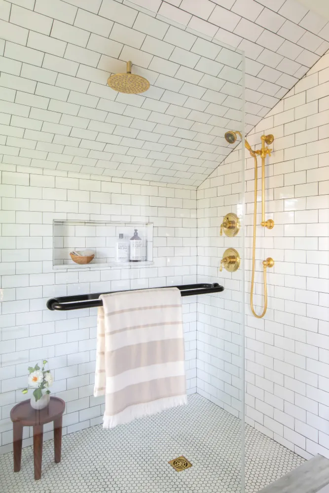 1930 Zabytkowy bungalow + poddasze Reno