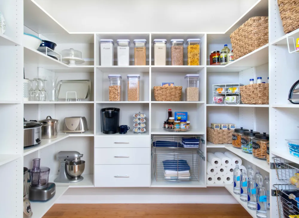 Organised Pantry Shelving