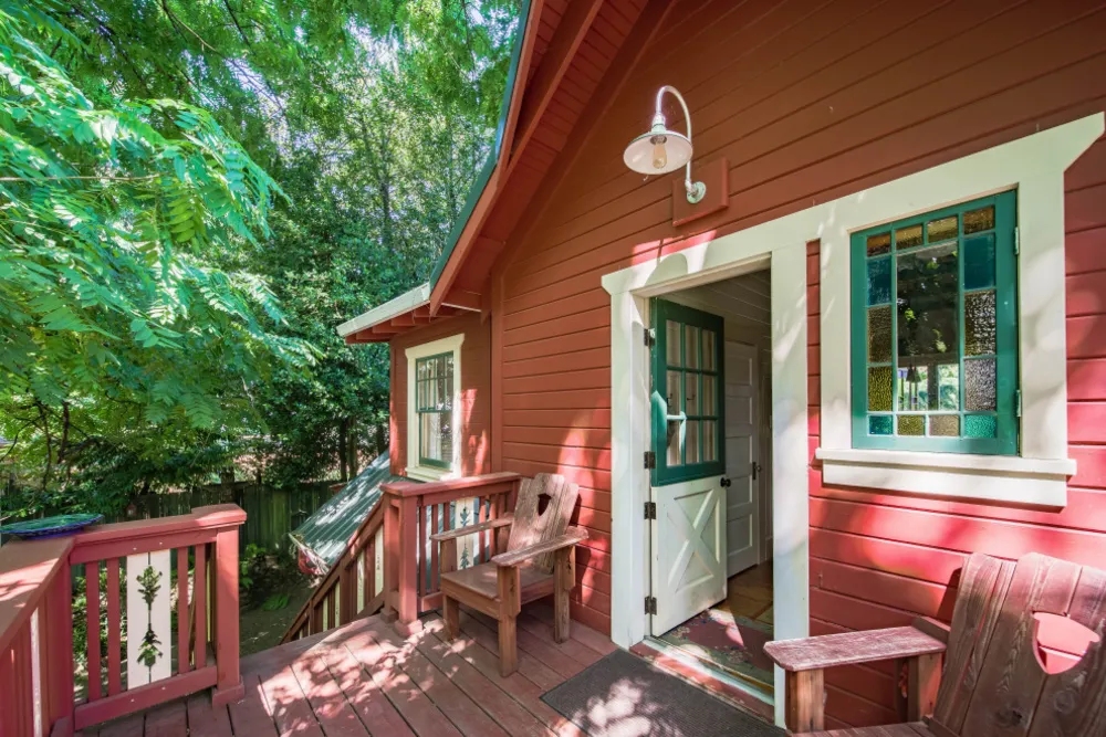 Lonesomeville Pottery Studio & ADU