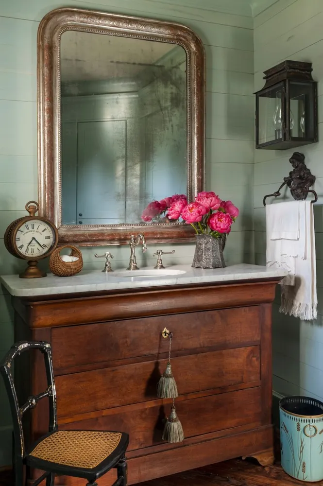 Farmhouse Powder Room