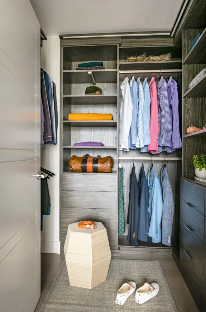Moderni eleganssi - Master Closet