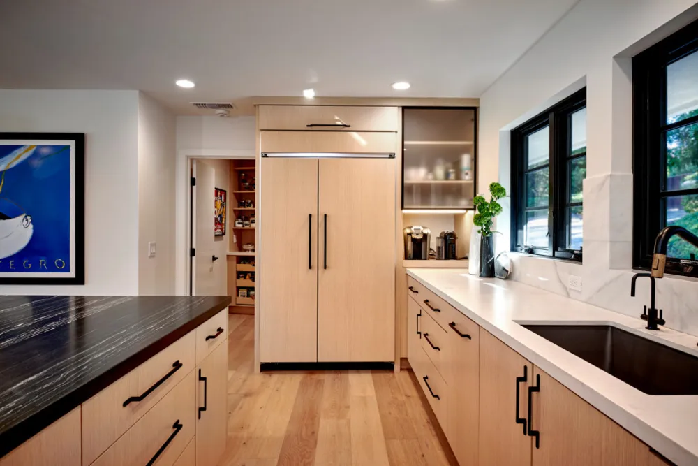 Remodelación del hogar con un toque artístico moderno