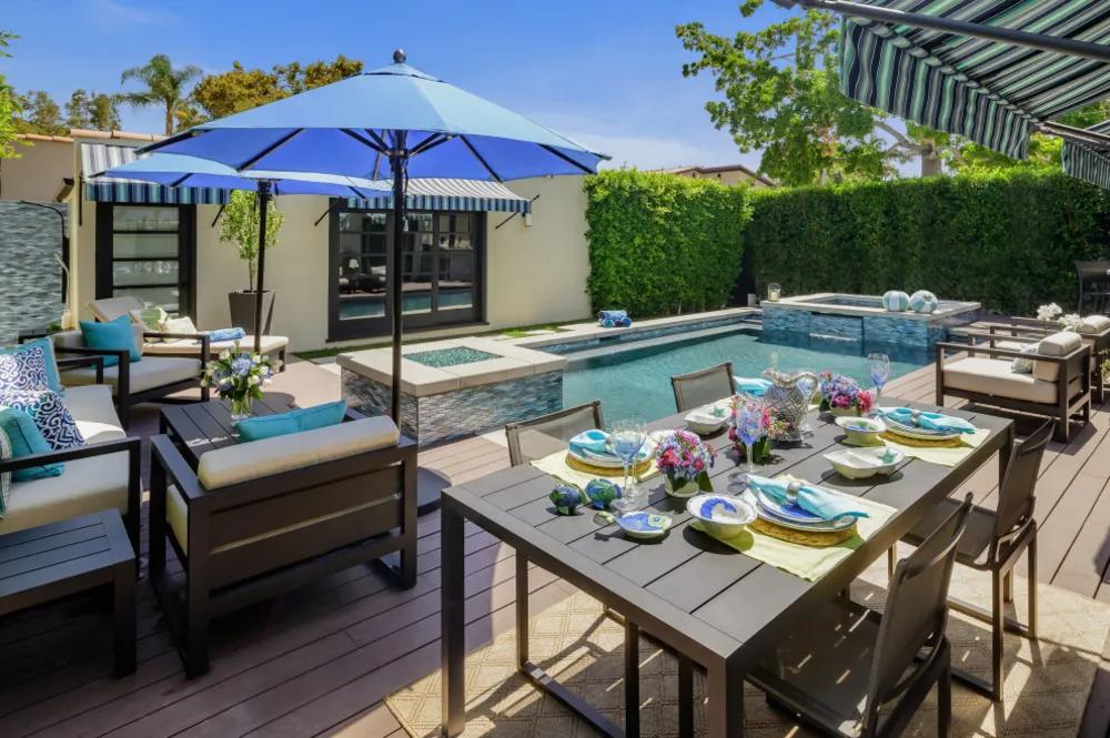 Los Angeles Entertaining Backyard
