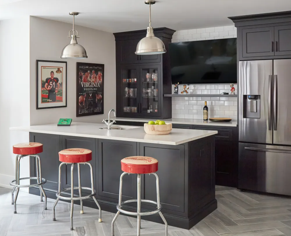 Libertyville Custom Farmhouse Basement Wet Bar
