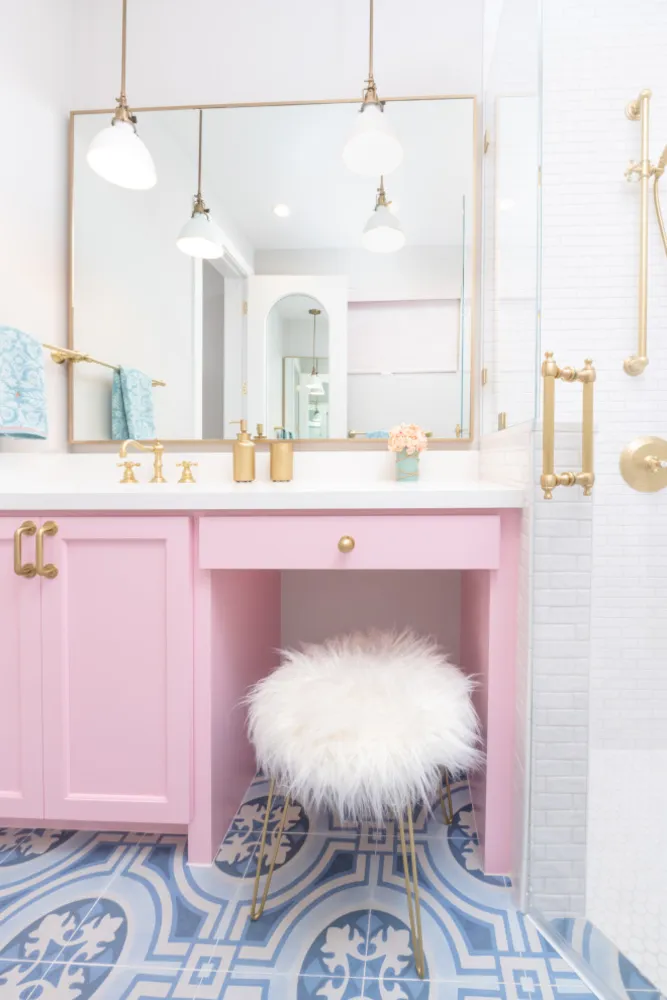 Lucas Ranch - Pink Girly Bathroom