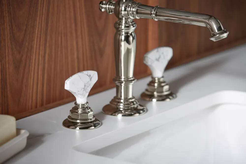 Artefakty dekoracyjne Kohlera