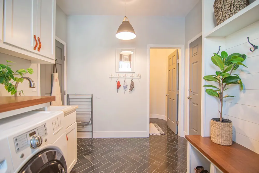 Lavandería Maple Grove