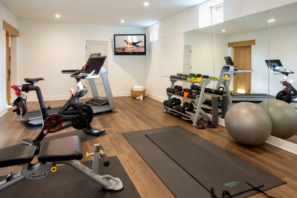 Afgewerkte Kelder Home Gym