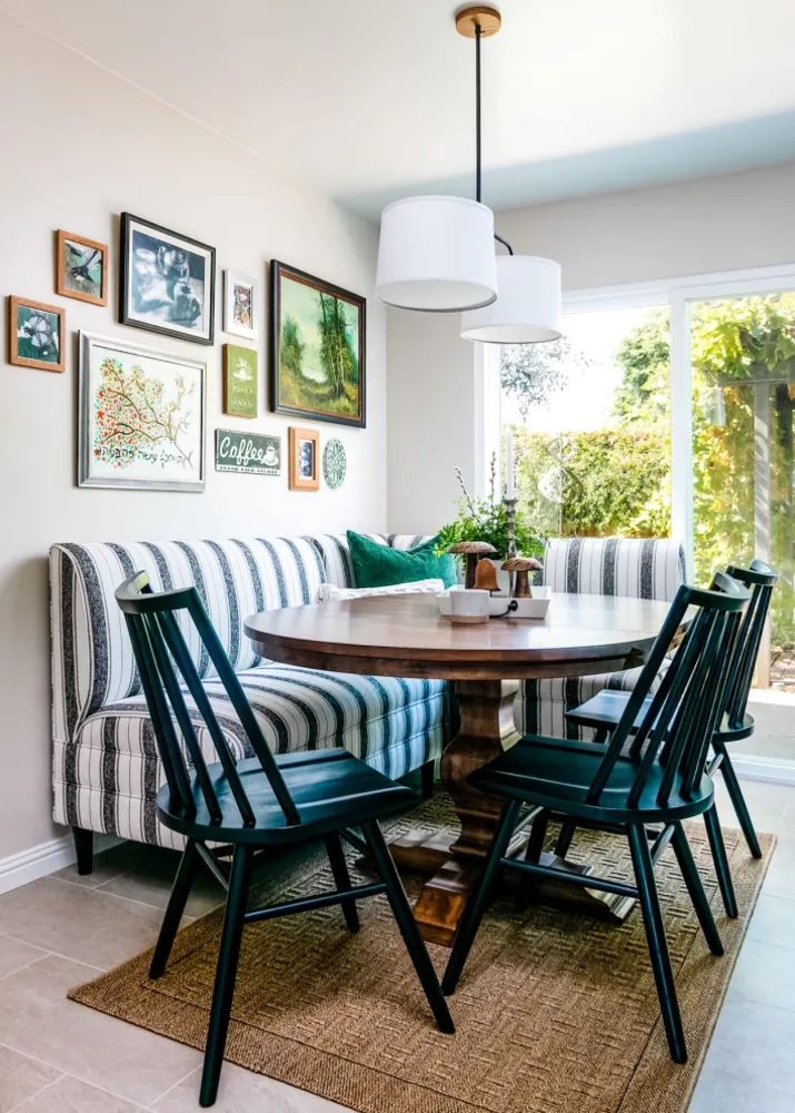 English Holly Kitchen