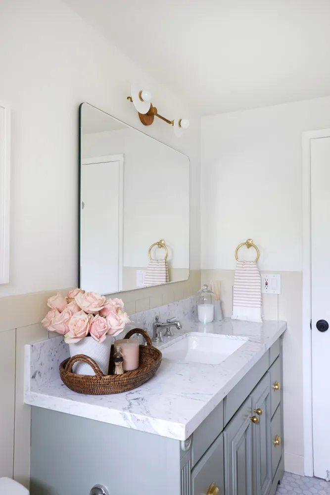 "Aloita taiteesta" Grey Malin Bathroom Design