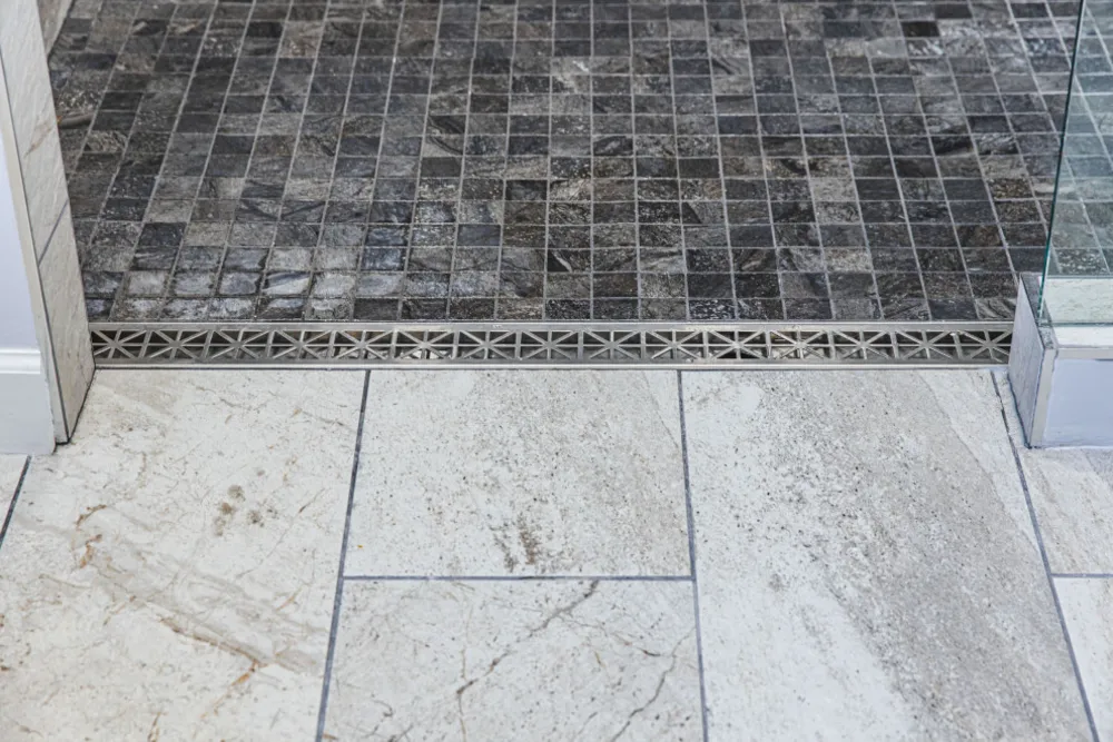 Hlavní přestavba koupelny se samostatnou vanou, stojatou sprchou, Warrenton VA