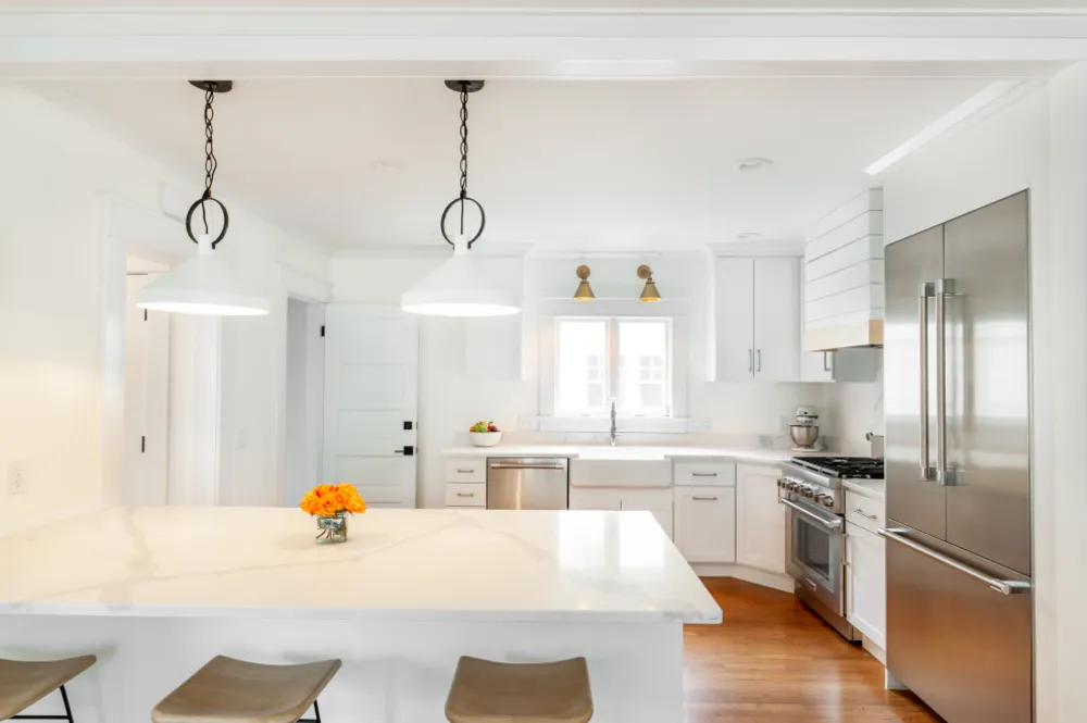 Keittiö & Master Suite: Olivia Ave