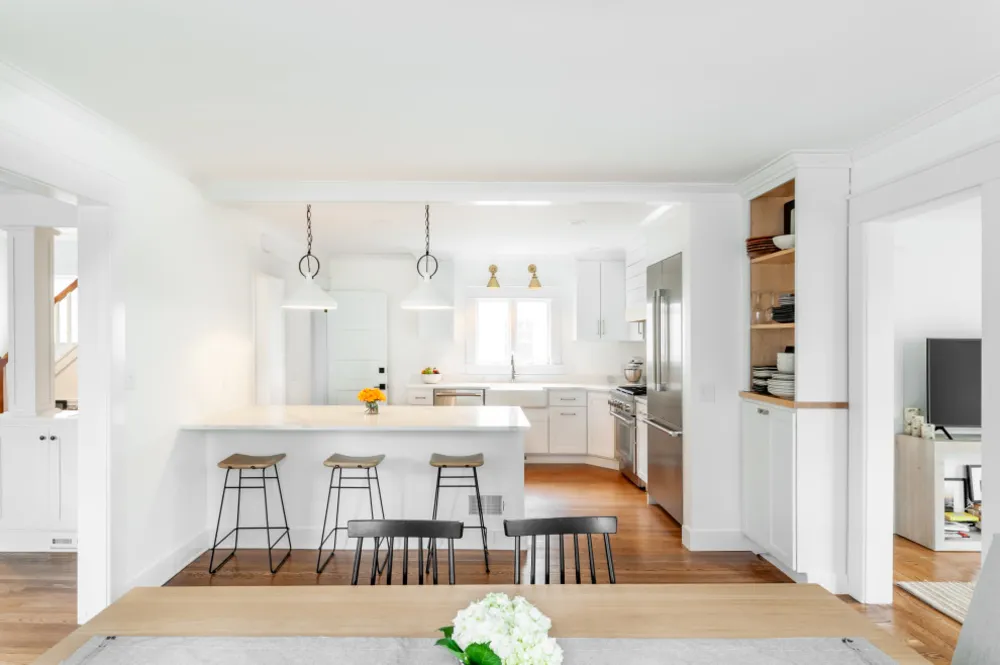 Keittiö & Master Suite: Olivia Ave