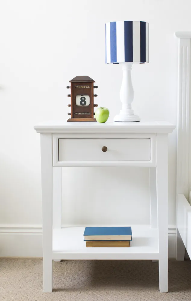 Noční stolek - 1 zásuvka