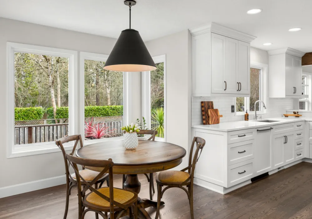 Tualatin Light & Airy