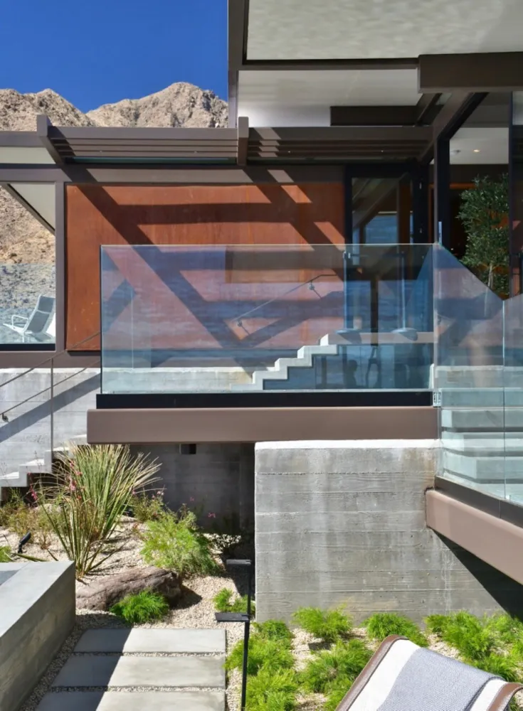 Dílo architekta Raye Kappea debutuje v kalifornské poušti