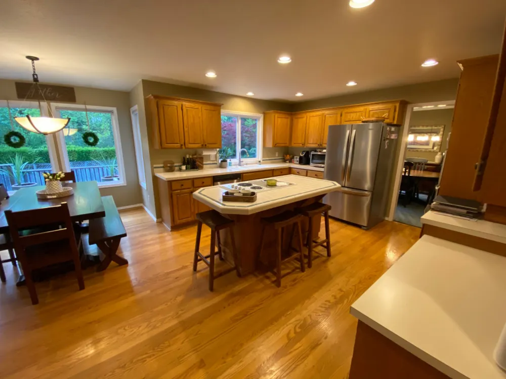 Tualatin Light & Airy