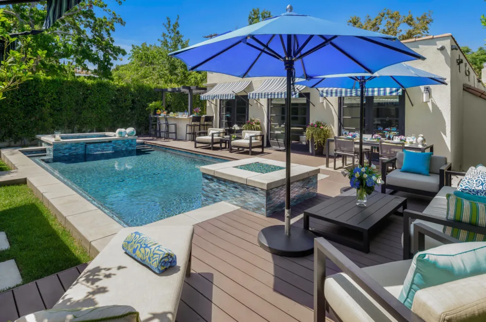 Los Angeles "En Plein Air" Backyard