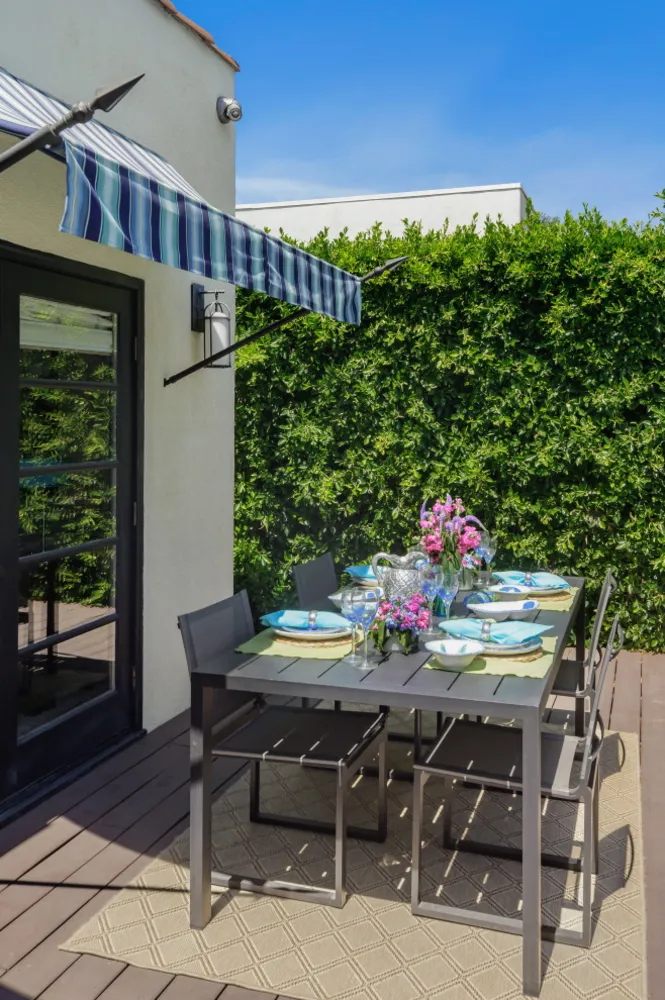 Los Angeles "En Plein Air" Backyard